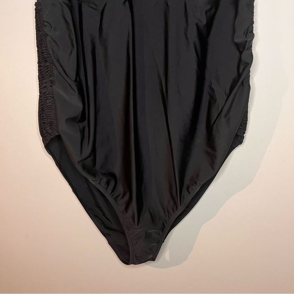 #91 Beach Bump PLus Size Smocked Waist Maternity One Piece Swimsuit UPF 50+ - Picture 7 of 10